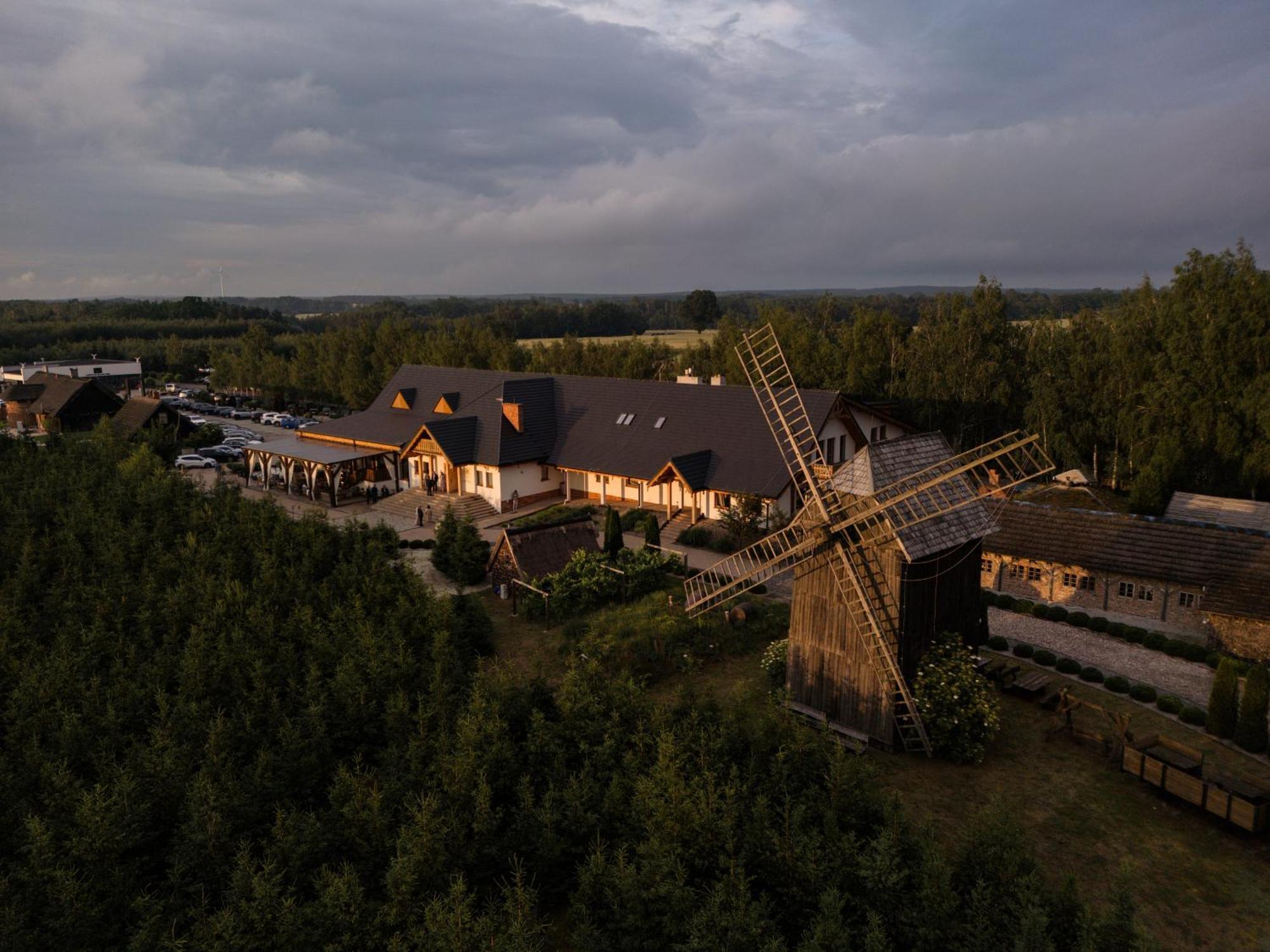 Skansen Bicz Resort Stare Miasto (Konin) Exterior foto
